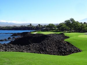 Mauna Lani (South) 7th Rock