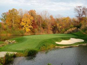 Victoria National 16th Green