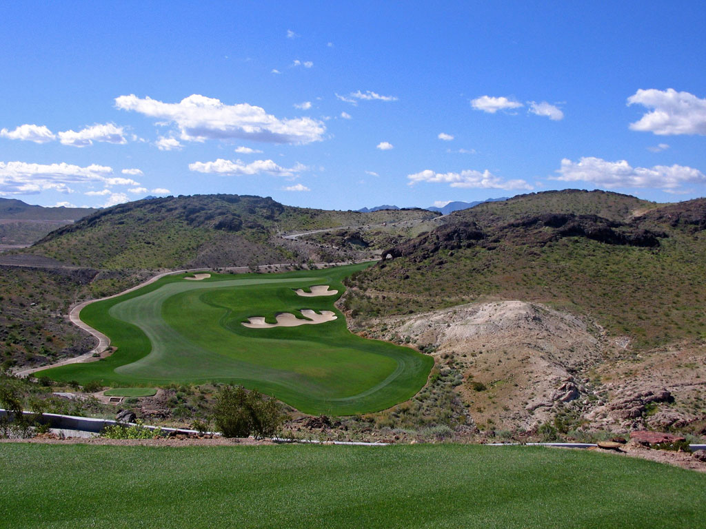 Falls at Lake Las Vegas