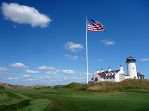 Bayonne 13th Green Clubhouse