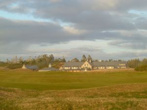 Bandon Dunes 18th Fescue Clubhouse