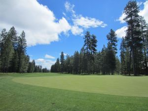 Black Butte Ranch (Glaze Meadow) 12th Back Green