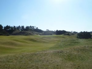 Pacific Dunes 16th Rough