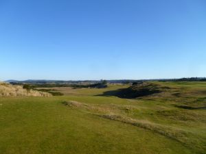 Pacific Dunes 6th Tee