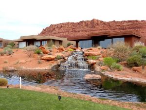 Entrada 6th Tee Waterfall 2013