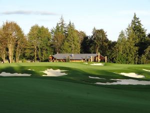 Salish Cliffs 18th Green