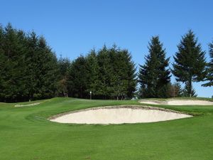 Trophy Lake 8th Approach